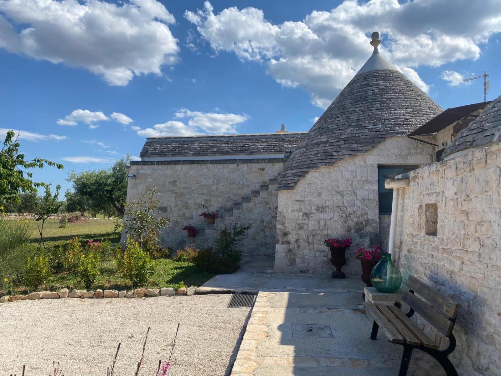Trullo Masso Antico Villa Alberobello Exterior photo